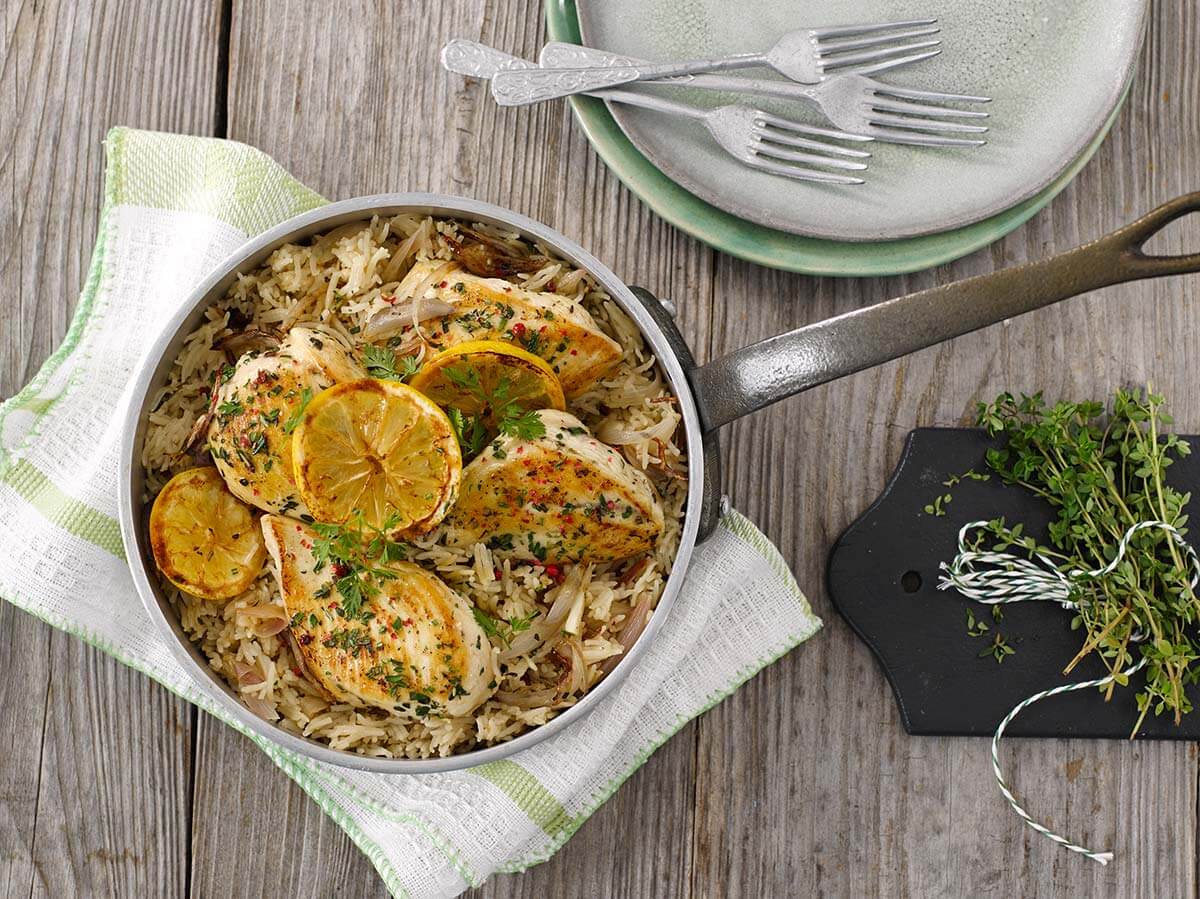 One-Pot-Zitronen-Kräuterhähnchen mit Basmatireis - Rii Jii Basmati Reis