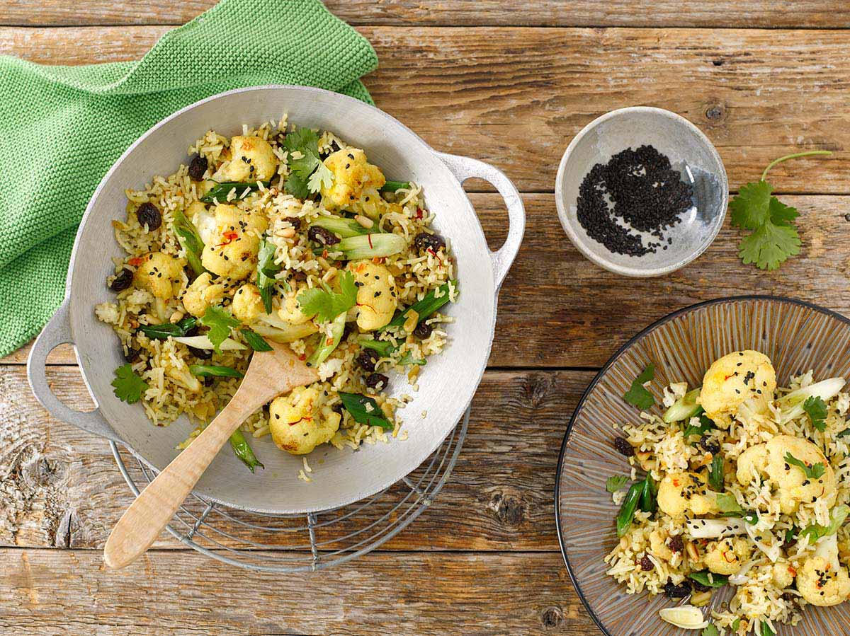 Gebratener Basmatireis mit Blumenkohl und Rosinen - Rii Jii Basmati Reis